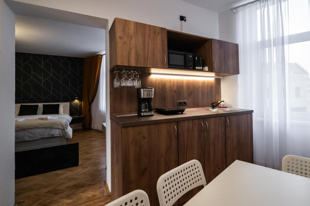Casa Basarab Brasov Hotell Exteriör bild