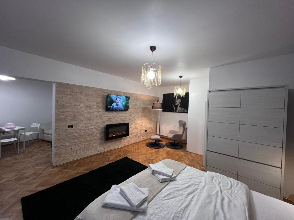 Casa Basarab Brasov Hotell Exteriör bild