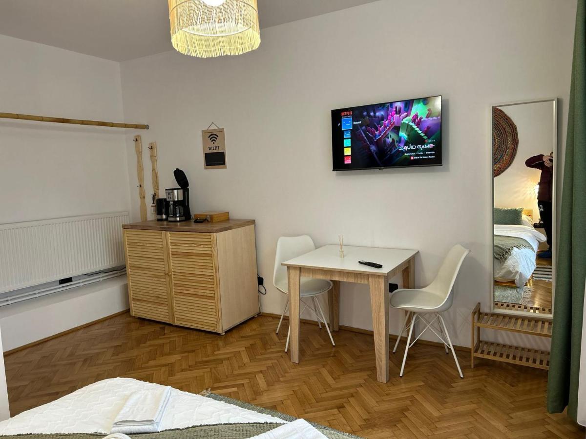 Casa Basarab Brasov Hotell Exteriör bild