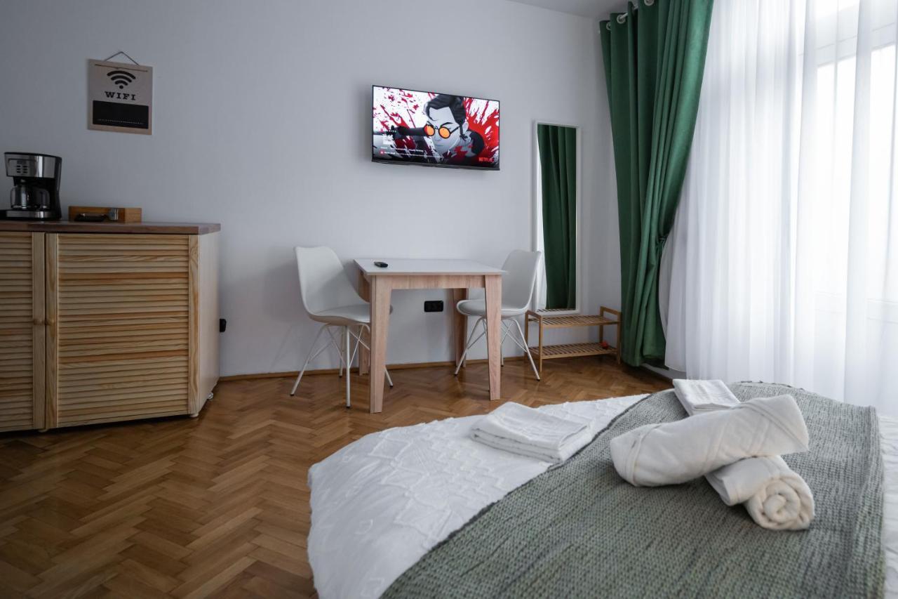 Casa Basarab Brasov Hotell Exteriör bild