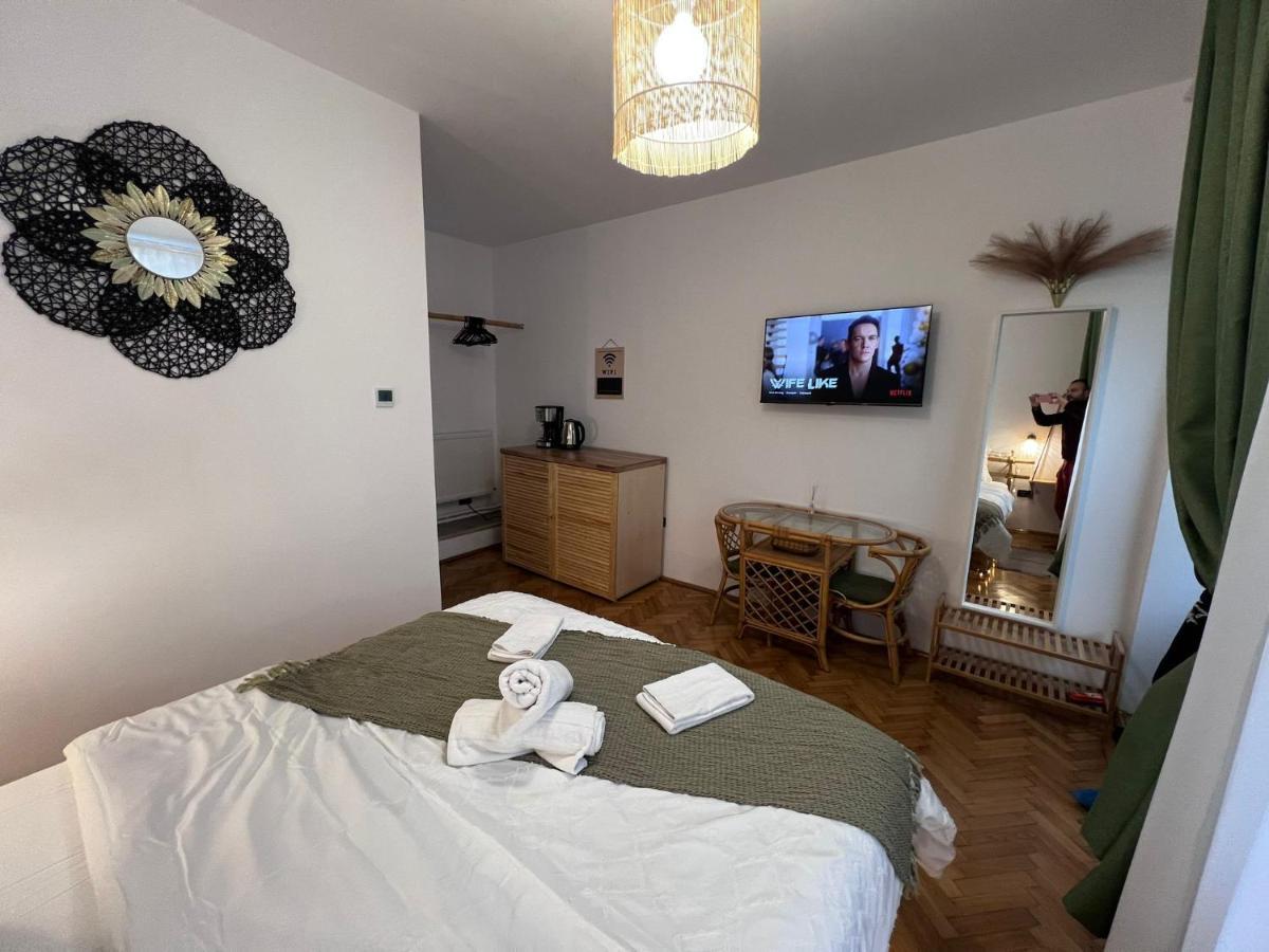 Casa Basarab Brasov Hotell Exteriör bild