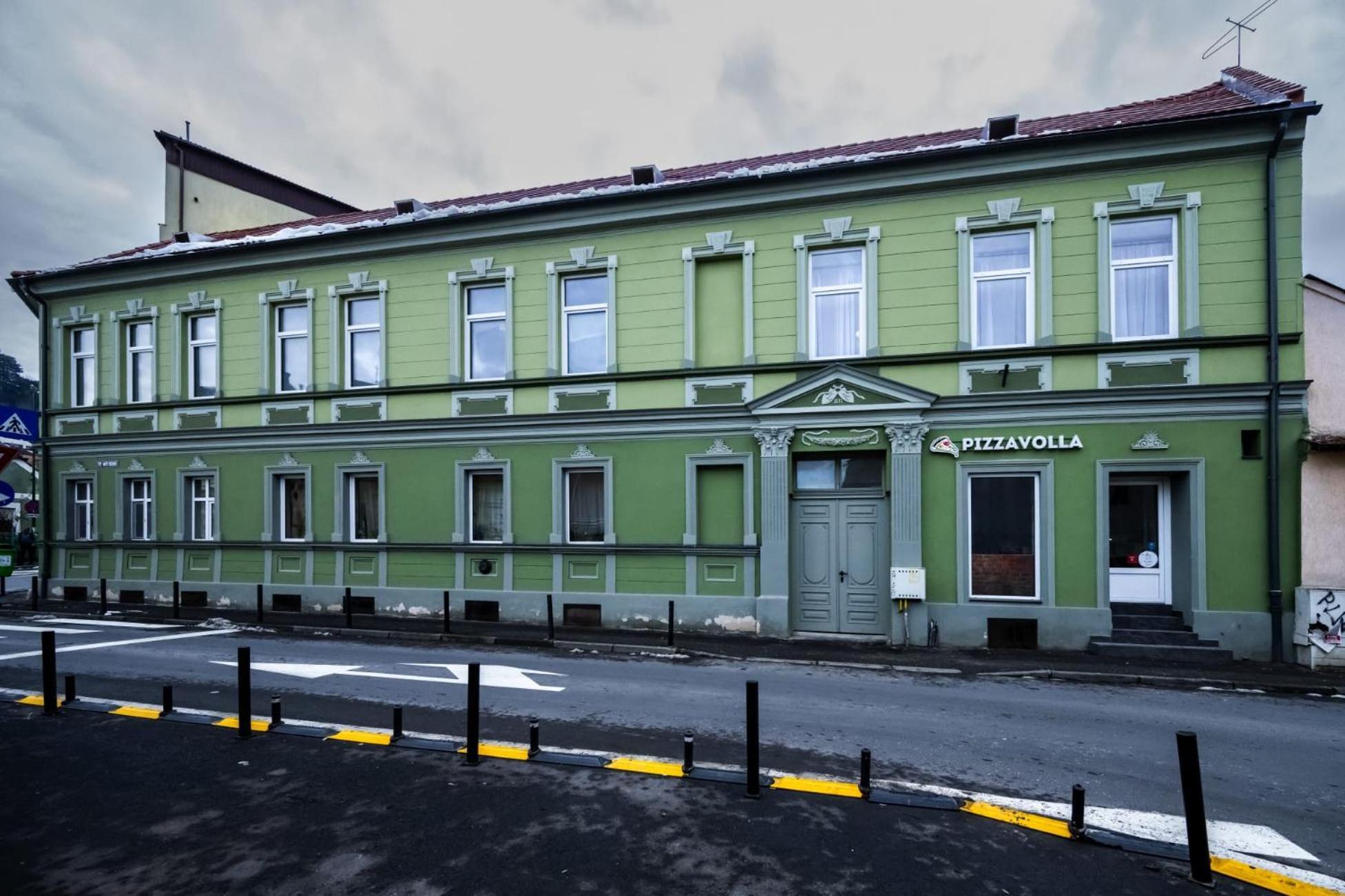 Casa Basarab Brasov Hotell Exteriör bild